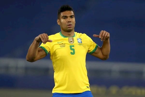 Manchester United deseja Casemiro e oferece contrato “irrecusável”