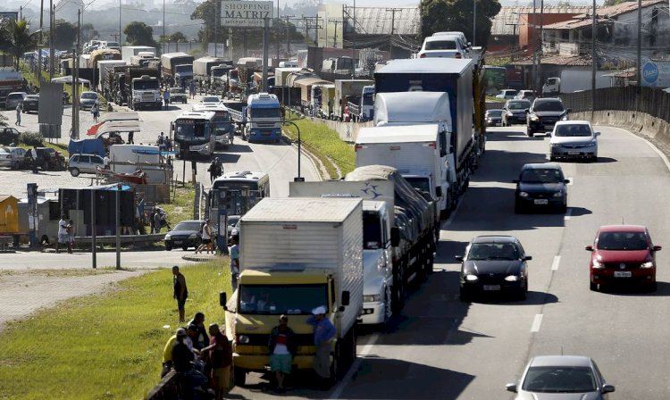 STF derruba 11 pontos da Lei dos Caminhoneiros