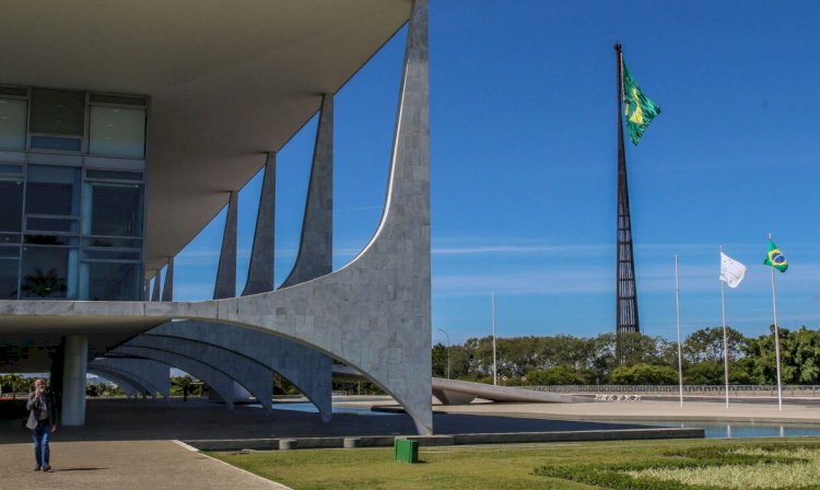 Lula conversa com Putin sobre conflitos no Oriente Médio e na Ucrânia