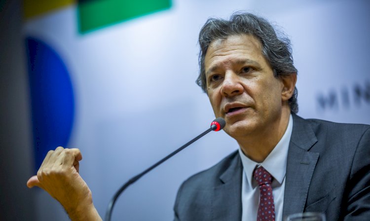 Haddad reafirma compromisso fiscal, mas aponta erosão de receitas