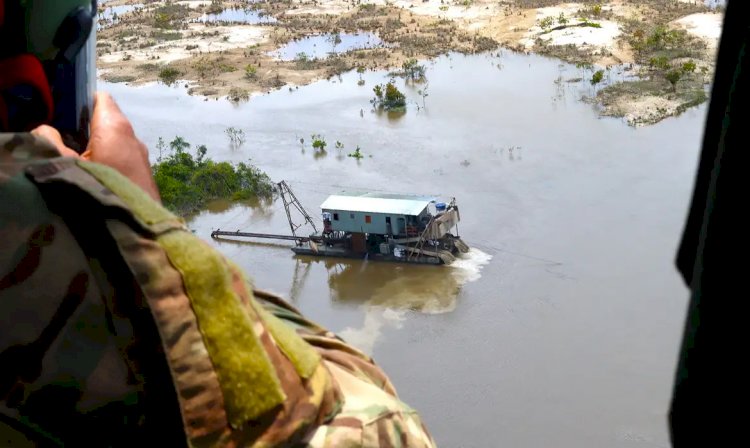 Na Amazônia, 77% do garimpo ficam a menos de 500 m de cursos d’água