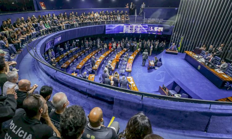 Senado aprova reajustes salariais e reestruturação de servidores