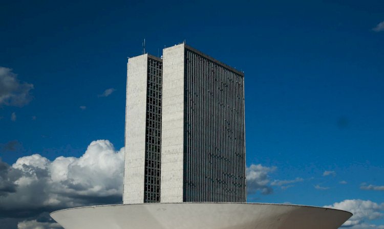 Câmara conclui votação da reforma tributária